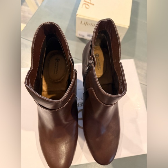 New Giani Bernini Chocolate Bootie size 11 - Picture 6 of 11